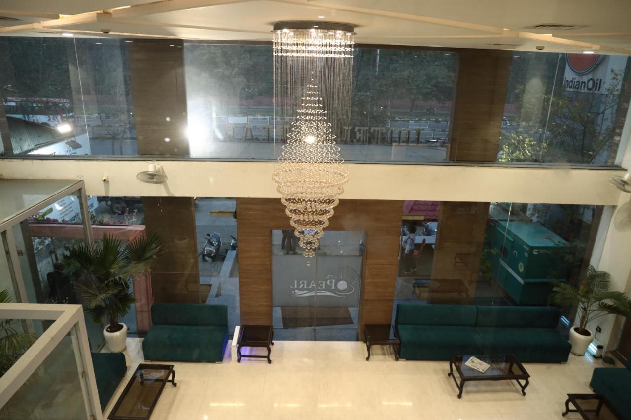 Hotel La Pearl Naiapura Екстер'єр фото